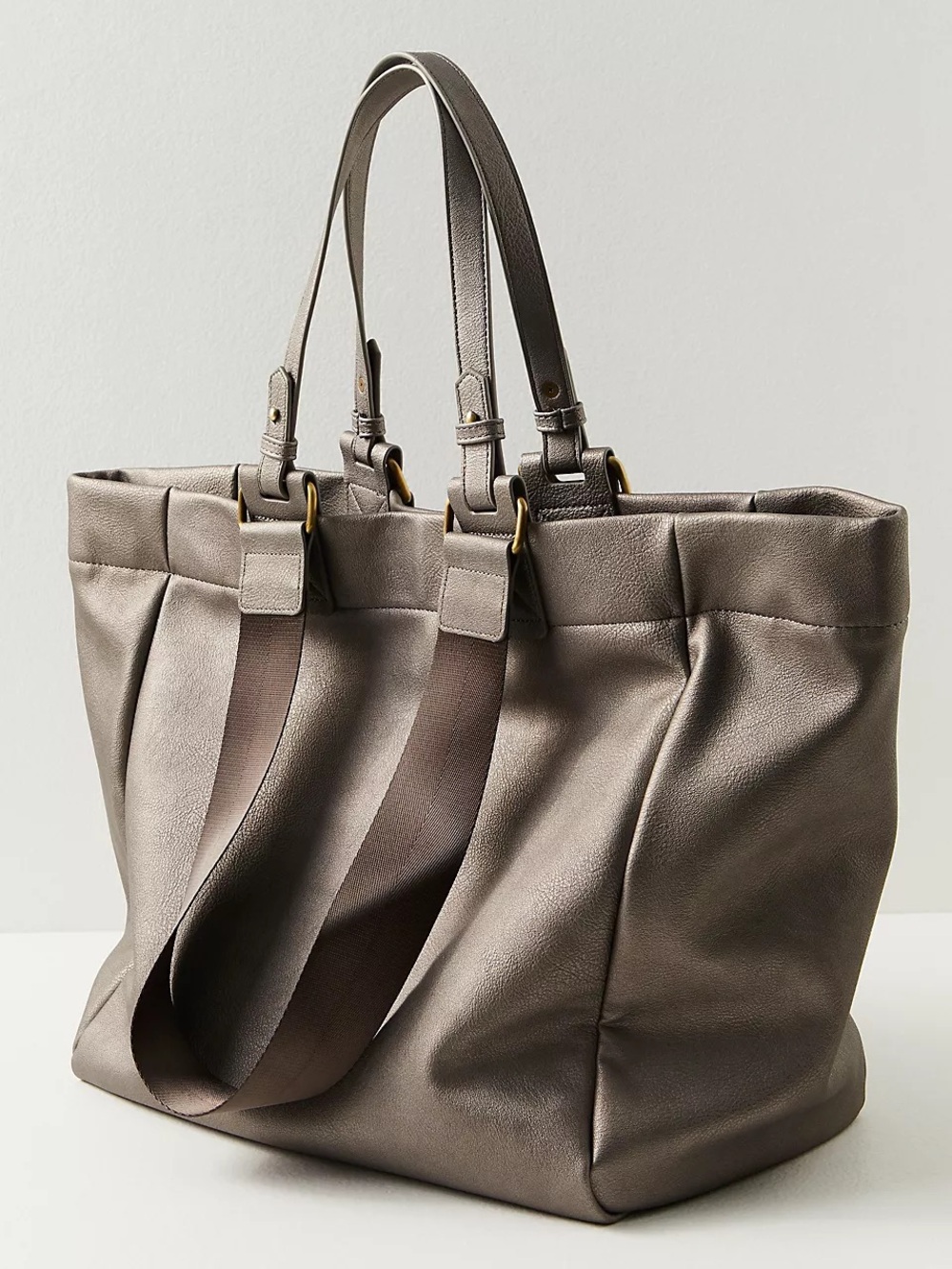 Free People Ventura Vegan Tote Bag NWT - Picture 2 of 8